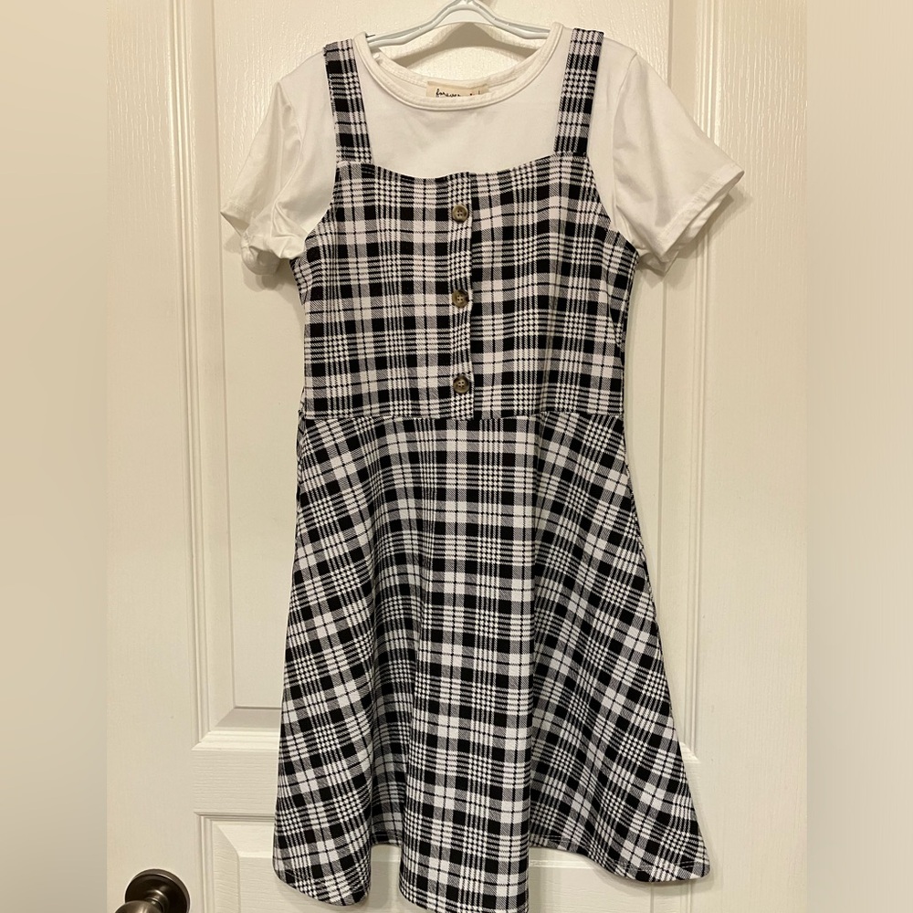 Forever girl black and white plaid dress. Size L girls